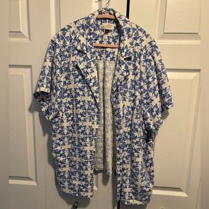Universal Thread Blue and White Patterned Linen Blend Button Down Shirt